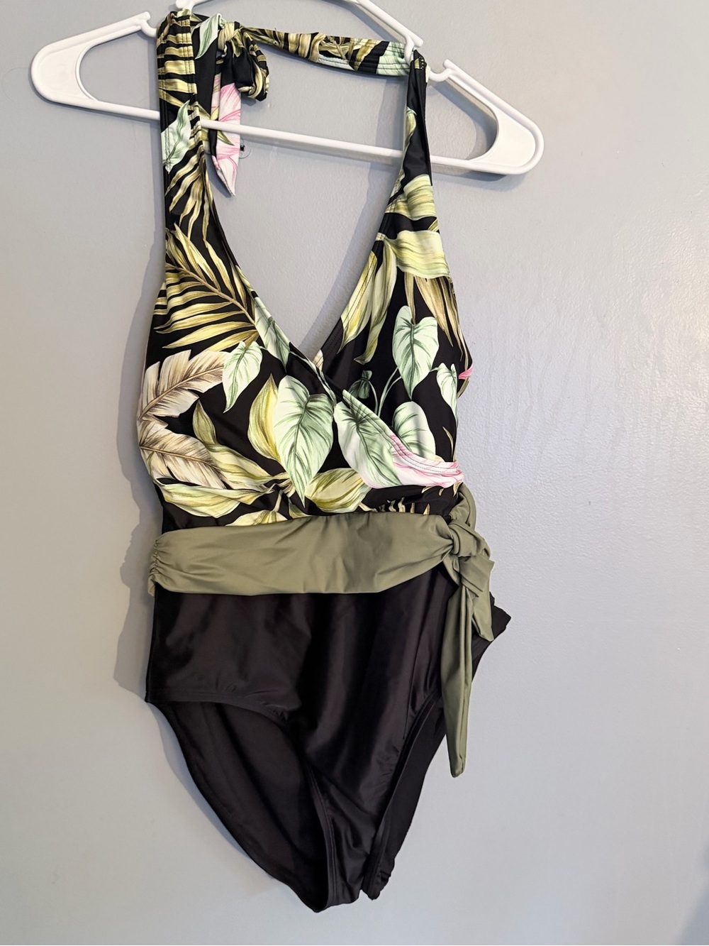 Tropical Leaf One-Piece Swimsuit in Black and Olive Lands End NWT
